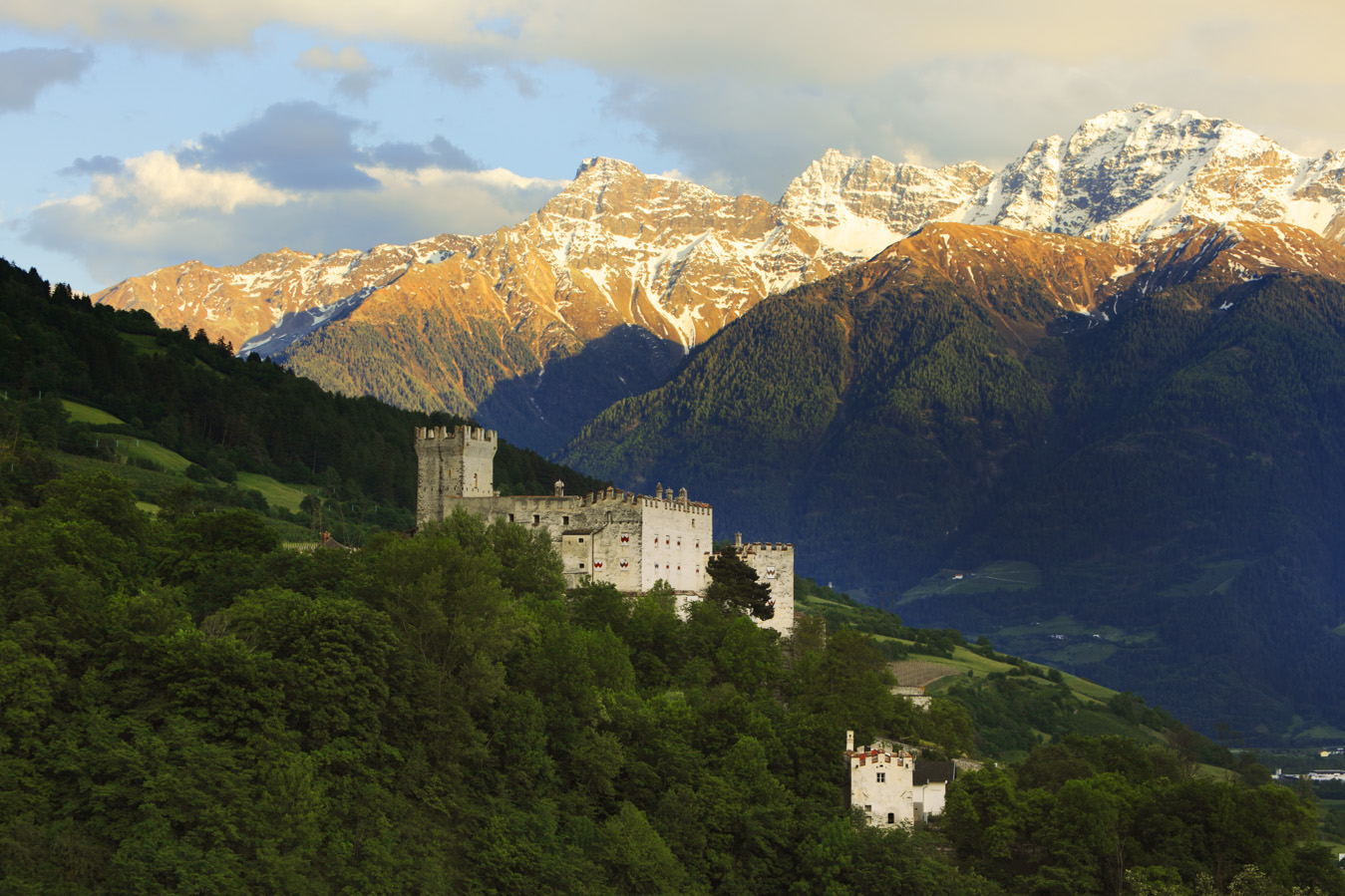 Il Castel Coira sopra Sluderno